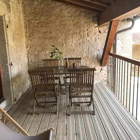 Oda ve Kahvaltı Domaine Le Castelet 4*