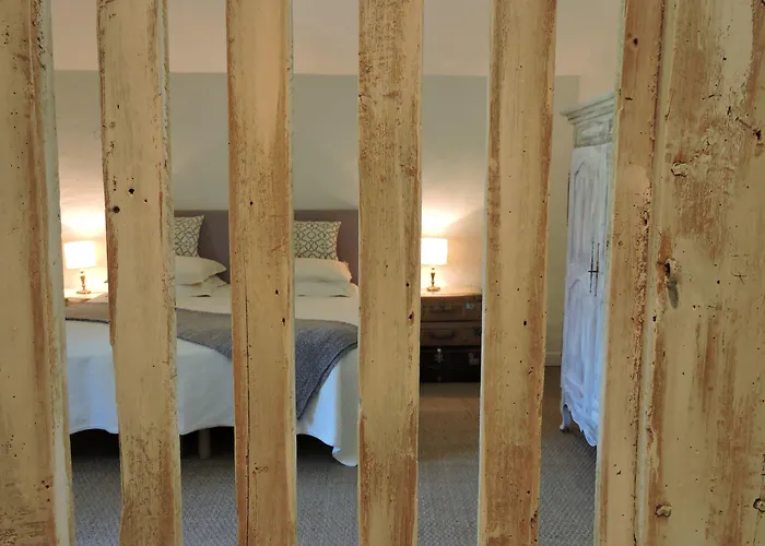 Domaine Le Castelet Bed & Breakfast