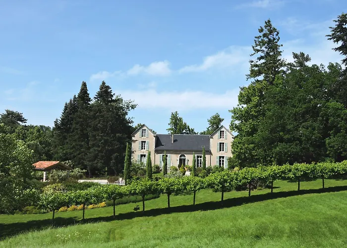 Domaine Le Castelet Bed & Breakfast