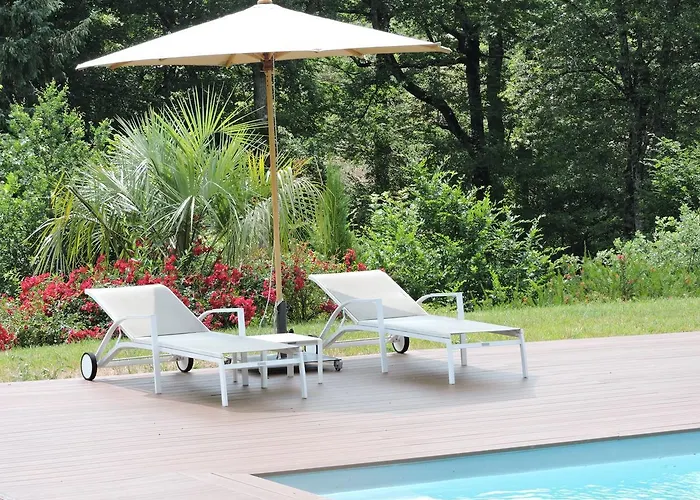 Domaine Le Castelet Bed & Breakfast 4*