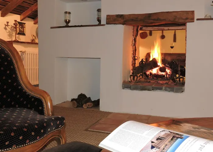 Bed & Breakfast Domaine Le Castelet 4*