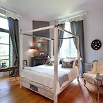 B&B Domaine Le Castelet 카스트르