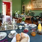 Domaine Le Castelet B&B 카스트르