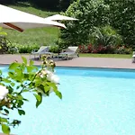 Domaine Le Castelet B&B 카스트르