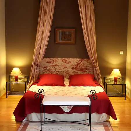 Domaine Le Castelet Bed & Breakfast 4*