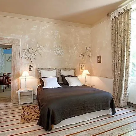 Domaine Le Castelet 4* Кастр