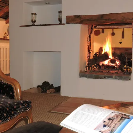 Bed & Breakfast Domaine Le Castelet 4*